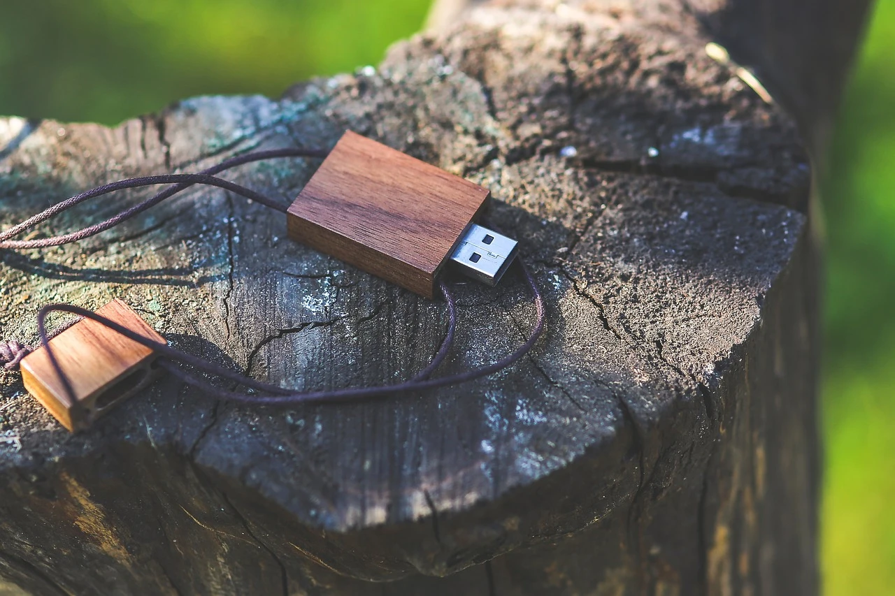 Pamięć USB w kształcie samochodu Tyskie